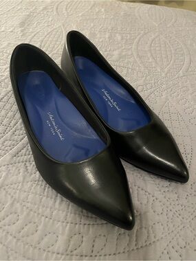 Antonia Saint Black Pointed Leather Flats with Blue Insole